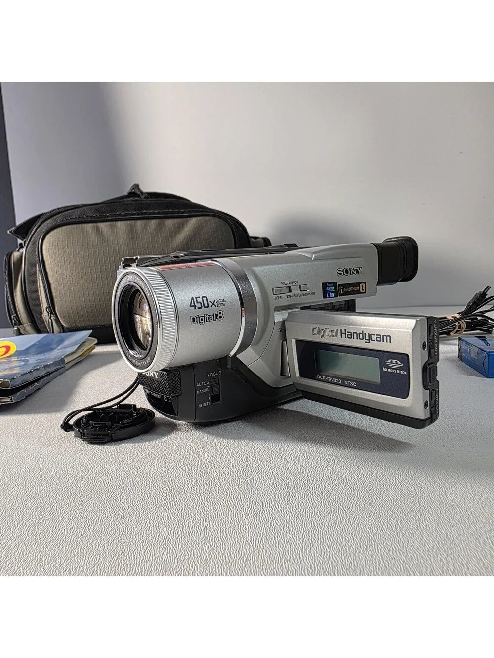 Sony DCR-TRV320 Digital8 Hi8 Video8 Handycam Watch Play Video Transfer Bundle